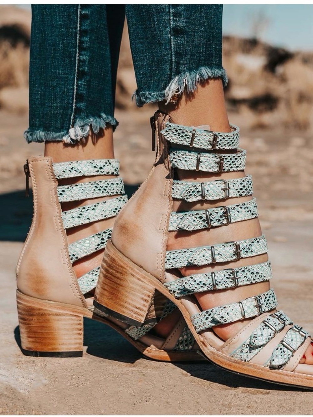 Freebird Cassandra Mint Snake Sandals Sz 8